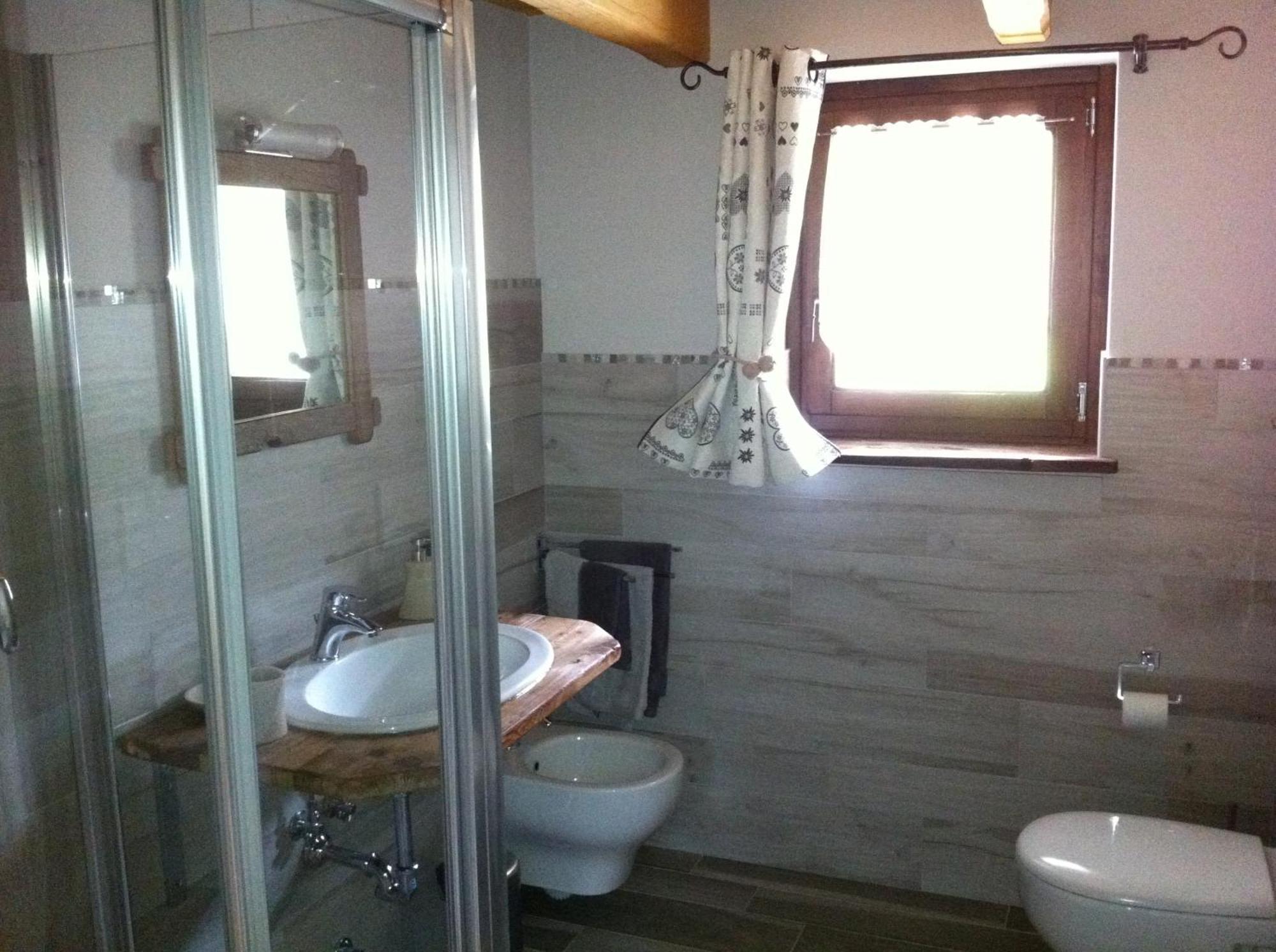 Bed and Breakfast Alpe Rebelle Bionaz Zewnętrze zdjęcie